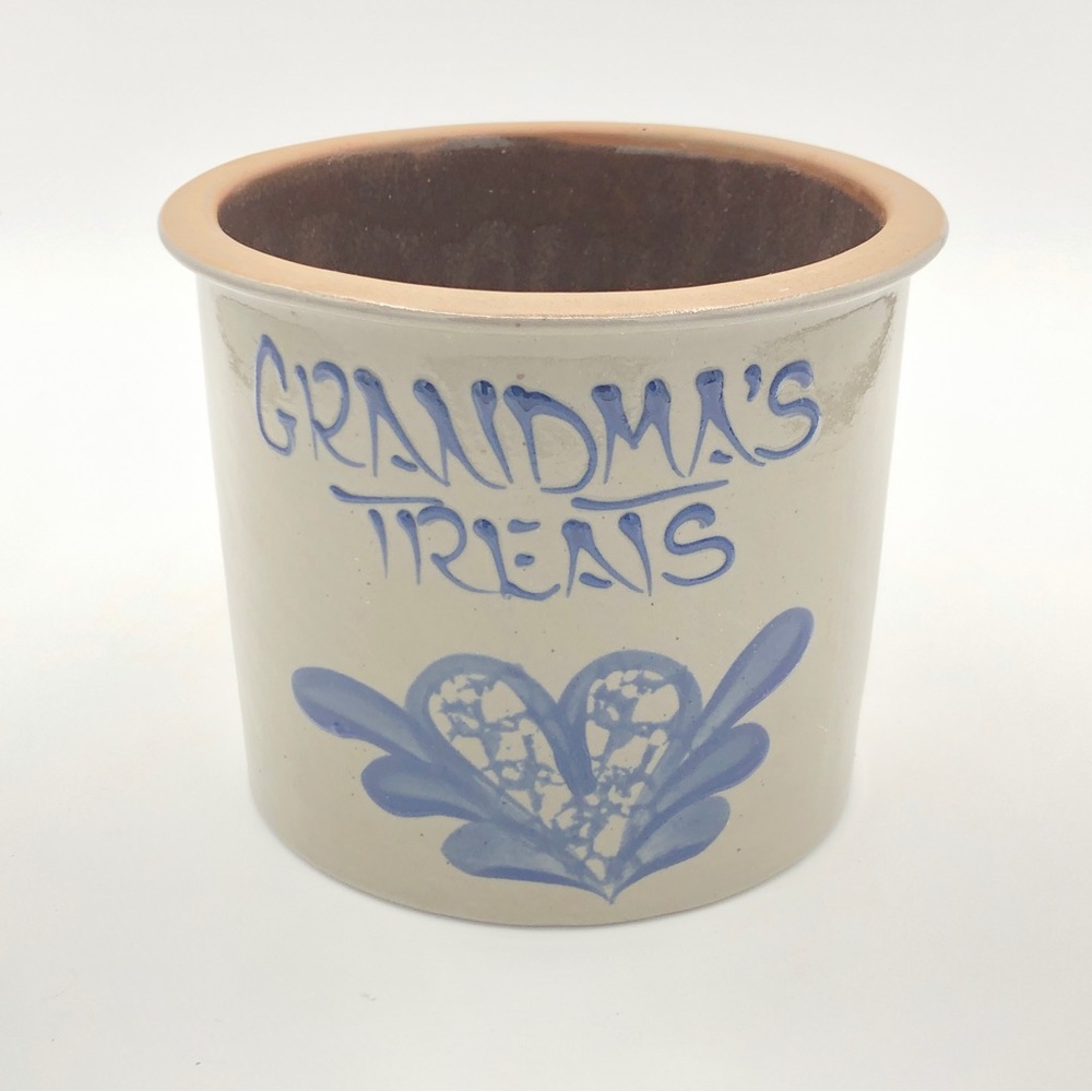 New 1998 BBP Pottery Grandma’s Treats Hand Painted Crock 4 3/8” x 5 3/8”